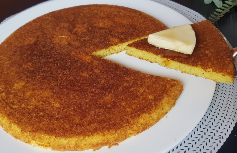 "Torta alla semola senza burro: soffice, leggera e deliziosa"