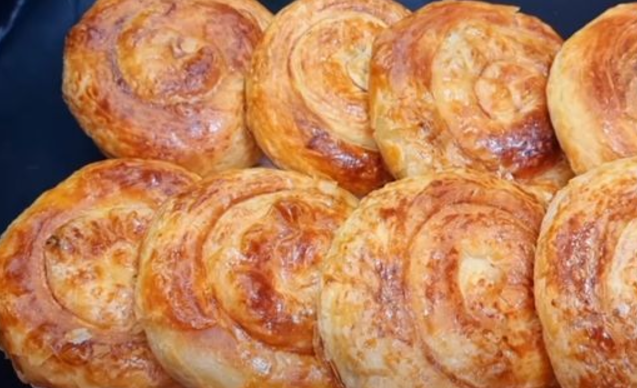 Sfoglie Salate Morbide e Gustose: Una Ricetta della Tradizione Familiare