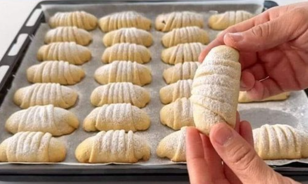 Biscotti alle Mele che si Sciolgono in Bocca: Deliziosi e Facili da Preparare