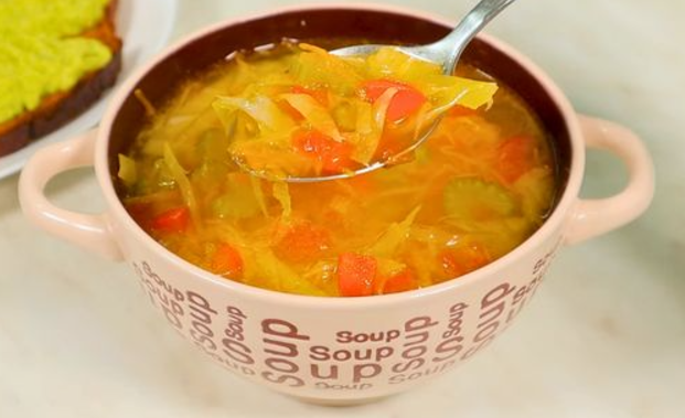 Zuppa Dimagrante di Verdure: Leggera, Sana e Deliziosa