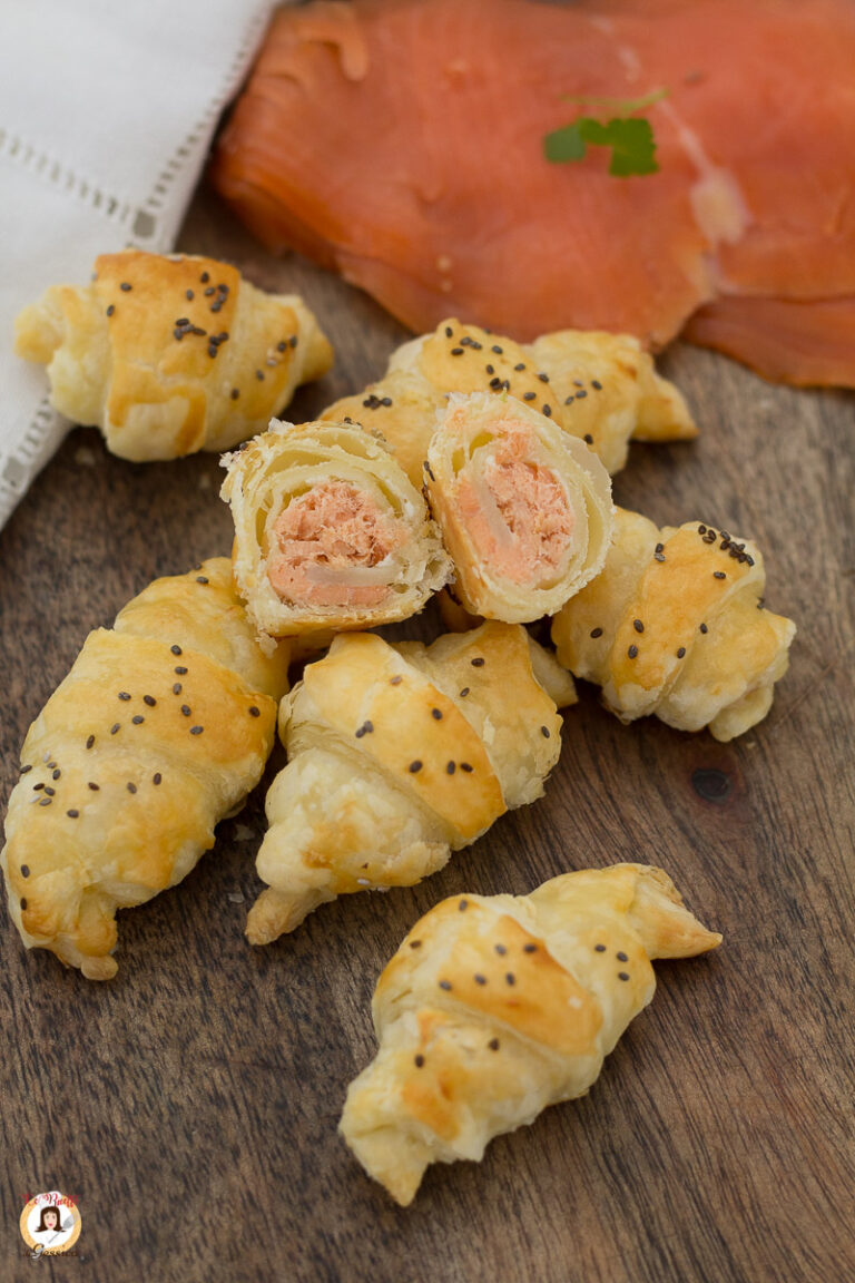 Cornetti al Salmone: L'Antipasto Elegante e Semplice per Ogni Occasione