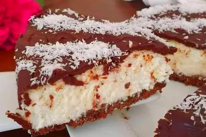 "Torta Fredda Bounty: Il Dessert al Cocco e Cioccolato che Conquista Tutti!"
