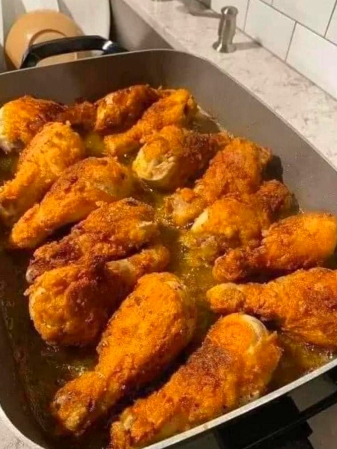 Poulet au Beurre Croustillant: Pollo Croccante al Burro - La Ricetta che Non Puoi Perdere!