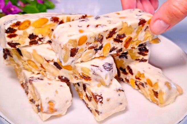 Dessert di Mandorle e Noci: un dolce croccante e goloso! 🥰