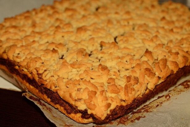 Torta Grattugiata con Marmellata: Un Classico dell’Epoca Sovietica