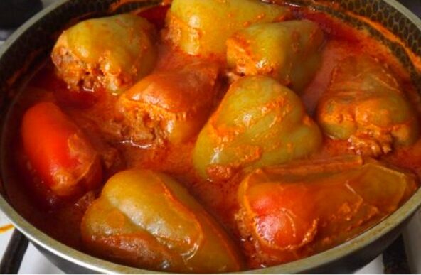 Peperoni Ripieni con un Segreto: Deliziosi e Irresistibili!