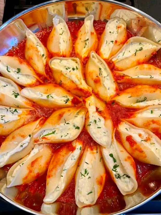 Stuffed Shells: Un Piatto Ricco e Saporito con un Tocco Tex-Mex 🥰