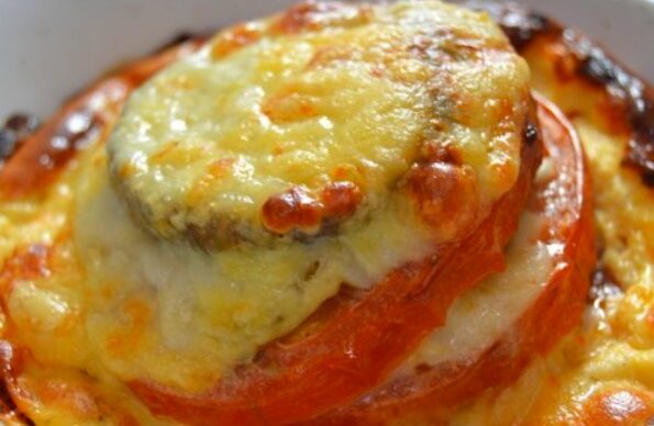 Millefoglie di Melanzane, Pomodori e Mozzarella: Leggera, Ricca e Sana! 😋