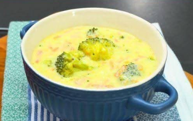 zuppa di broccoli americana