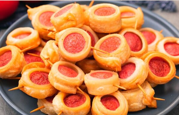 Bocconcini di Wurstel e Wonton: la ricetta per un antipasto veloce e delizioso!