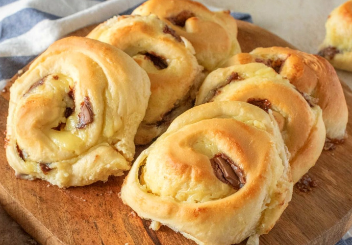 Panini Dolci alla Crema: la ricetta dei dolci soffici e golosi