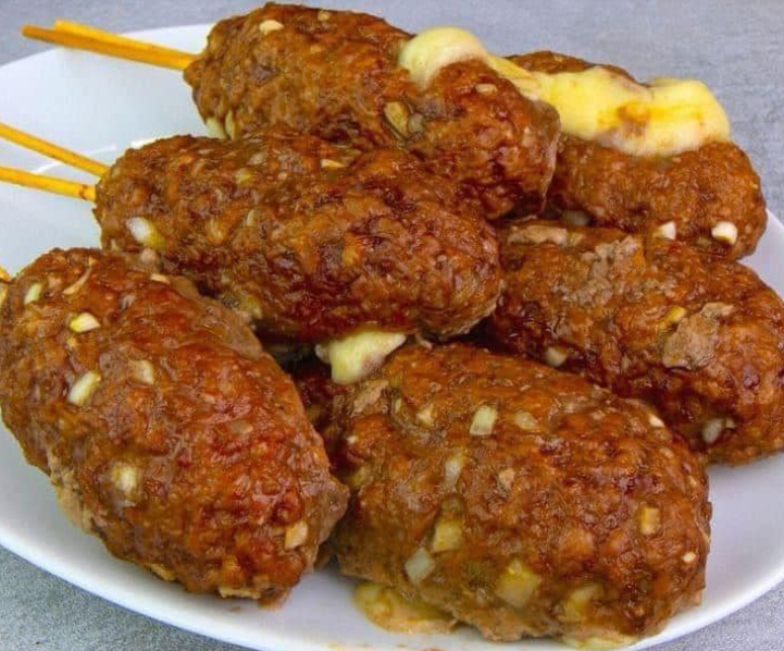 RICETTA PER SPIEDINI DI MANZO RIPIENI DI FORMAGGIO