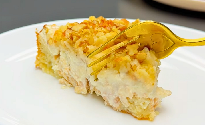 Torta di mele e ricotta con crosta di mandorle e farina di cocco