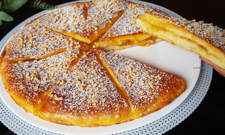 Pane dolce ripieno di albicocche e cocco