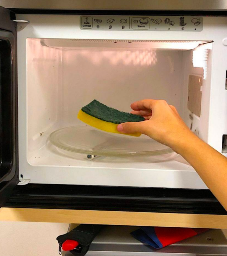 15 modi incredibili per usare il microonde di cui non avevi idea