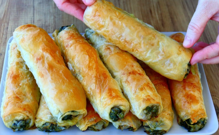 Pasta sfoglia croccante di spinaci e cipolle