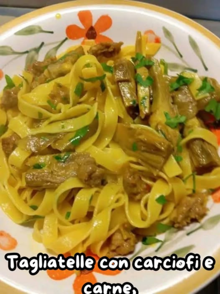 Tagliatelle con carciofi e carne