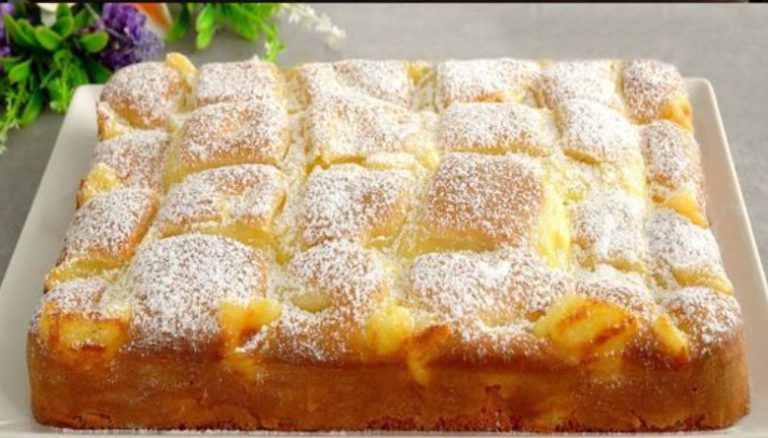 Torta di mele con ricetta budino alla vaniglia