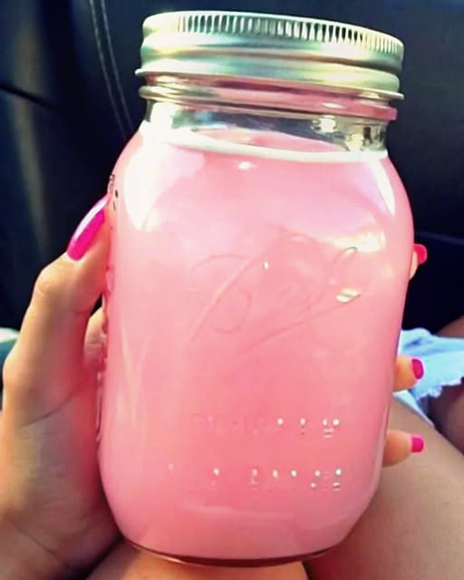 Rinfrescante ricetta del succo hippy estivo